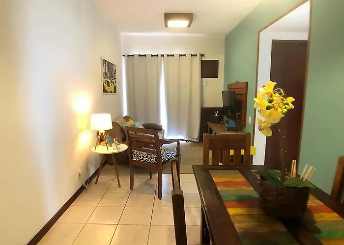 Apt 2 quartos próximo a Praia do Forte